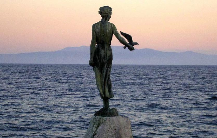 Statue Das Mädchen und das Meer Opatija
